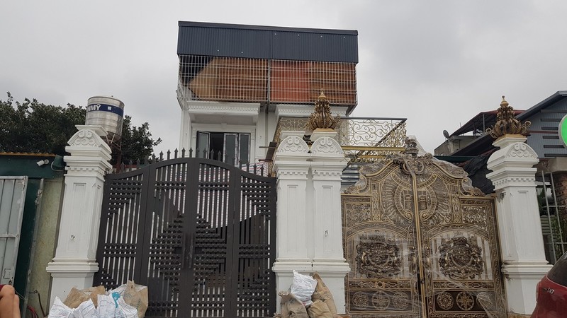 cong-trinh-trai-phep-1-1617453574.jpeg