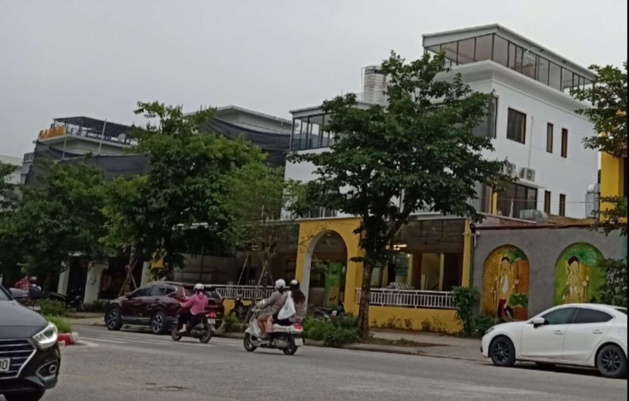 10dnhu5-1624328785.jpg