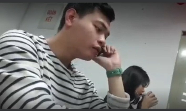 gia-mao-bac-si-1632750972.png