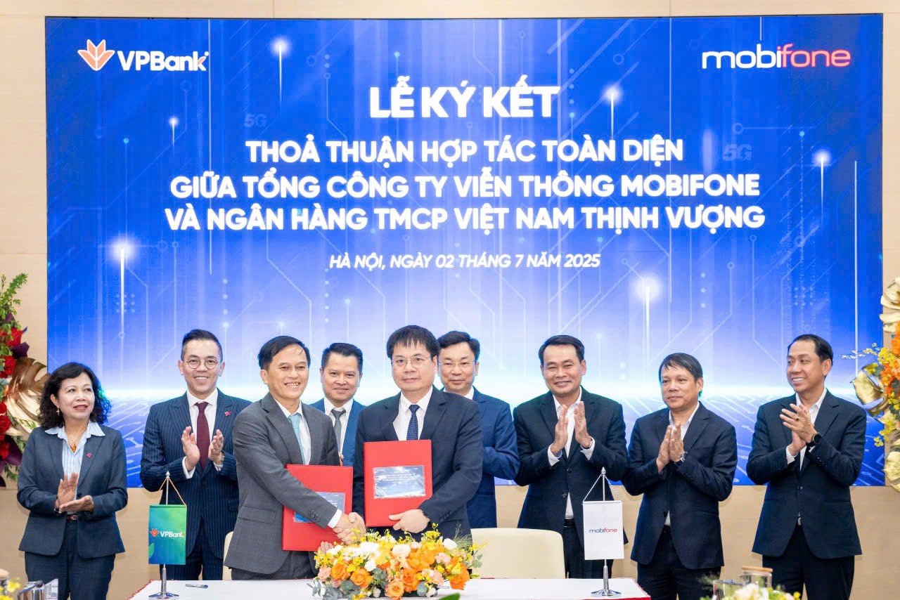 vpbank-va-mobifone-chinh-thuc-ky-ket-thoa-thuan-hop-tac-chien-luoc-toan-dien-1751452717.jpg
