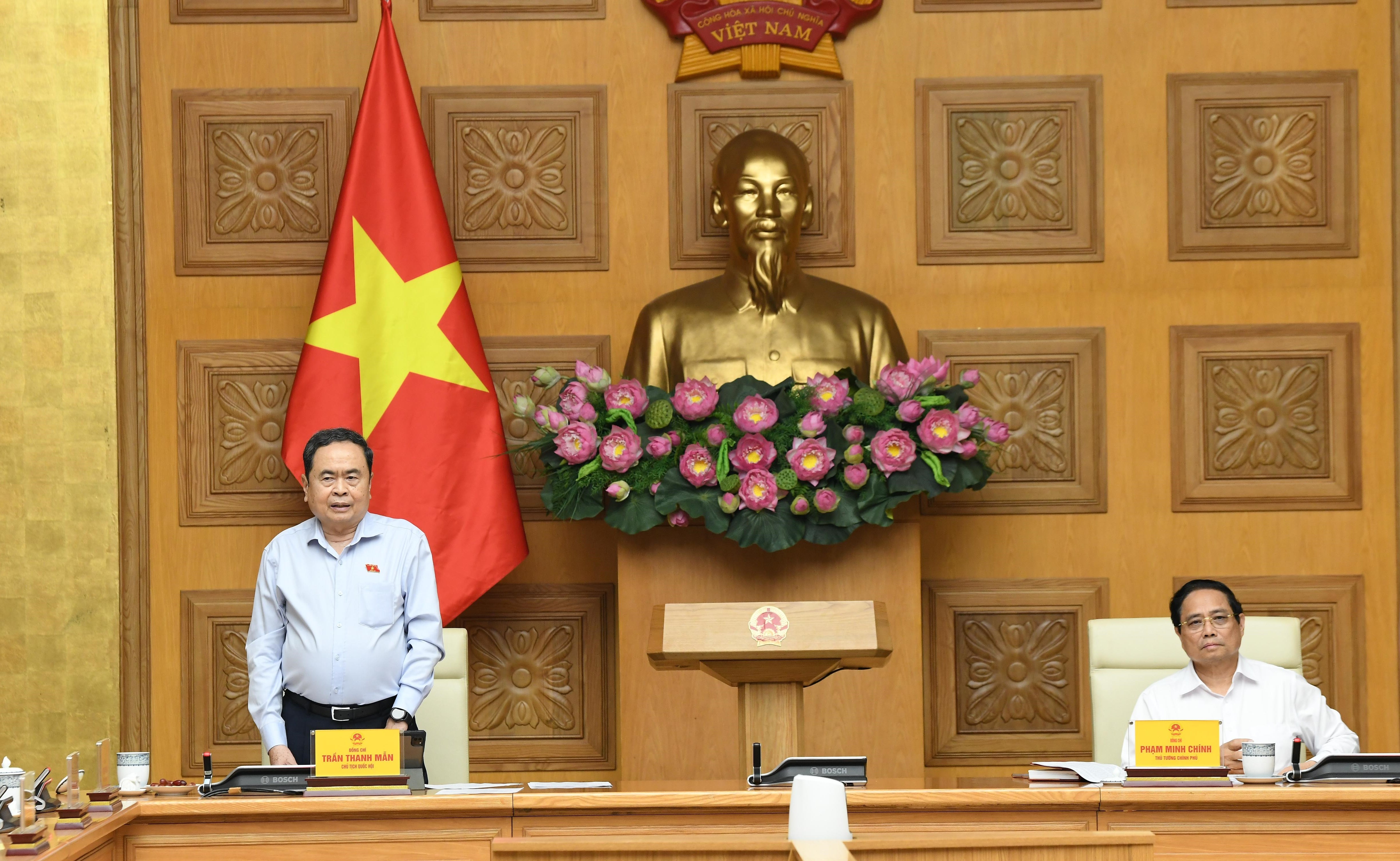 202510151937486706-chu-tich-qh-tran-thanh-man-2-1760691116.JPG
