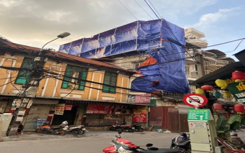 Phường Hàng Bạc: Chính quyền 'bật đèn xanh' công trình vi phạm TTXD?