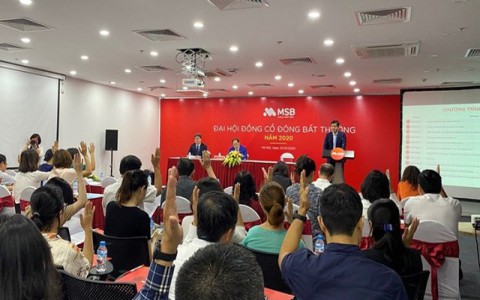 Đầu tư cổ phiếu ngân hàng, cổ đông chờ đến già chưa nhận được cổ tức