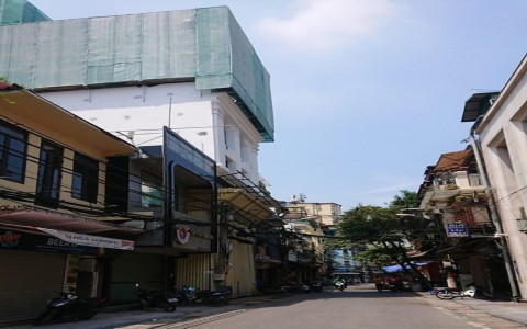 Phường Hàng Buồm: Ai 'bảo kê' để các công trình có dấu hiệu vi phạm TTXD?