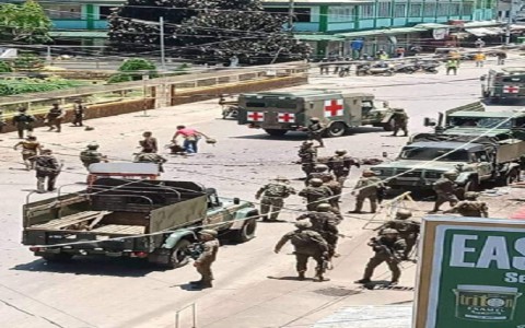 Nổ bom kép tại Philippines, ít nhất 10 người chết