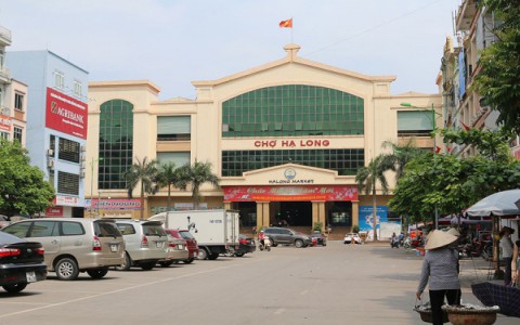 Hai phóng viên tống tiền doanh nghiệp bị bắt