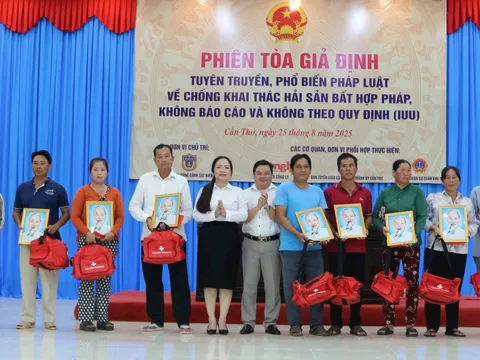 Cần Thơ: Rất đông ngư dân xem phiên tòa giả định chống khai thác IUU